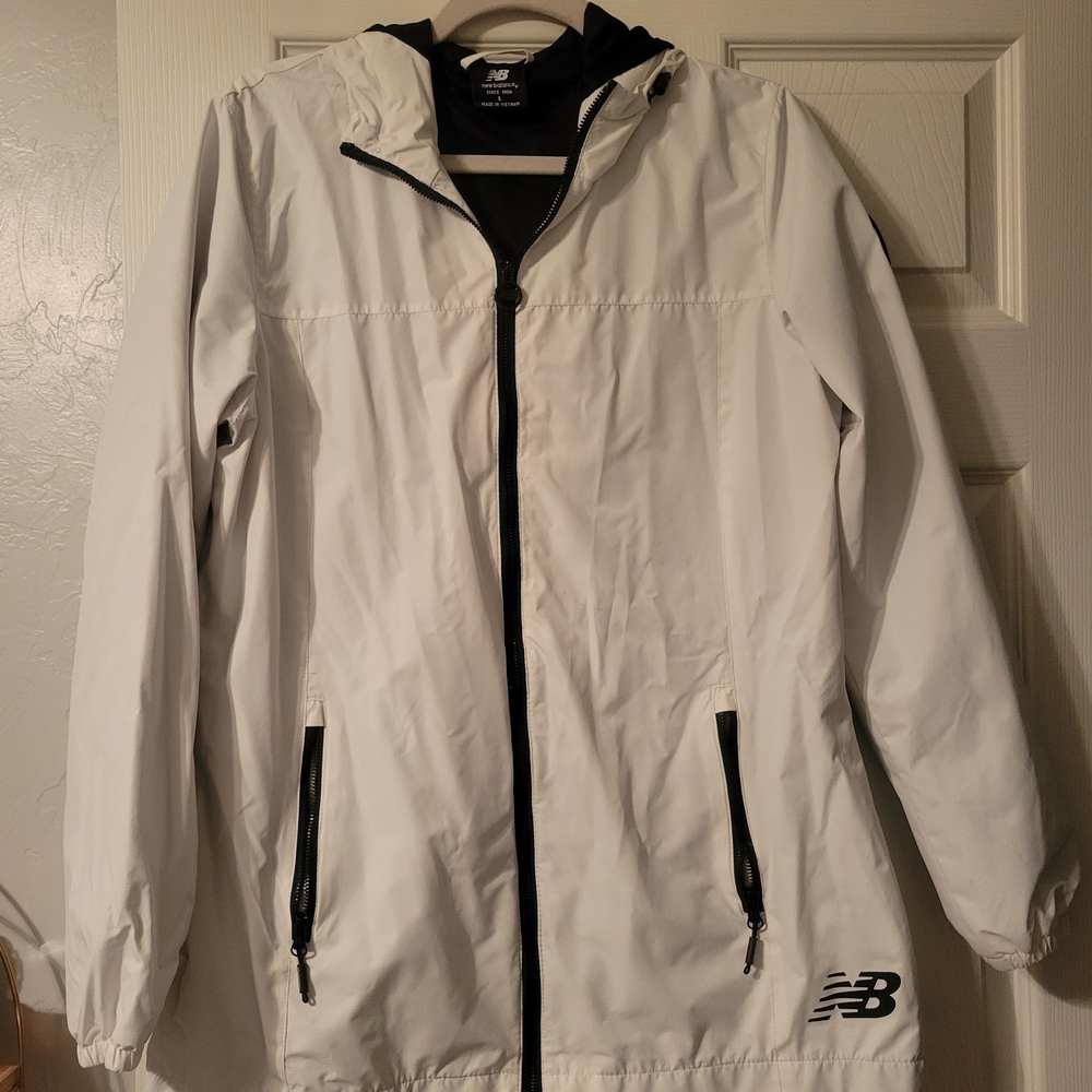 New Balance Women's White Rain Jacket